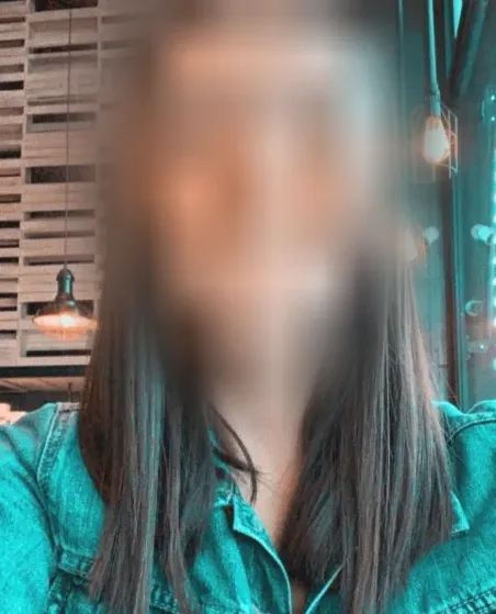 Uxue, 24 años